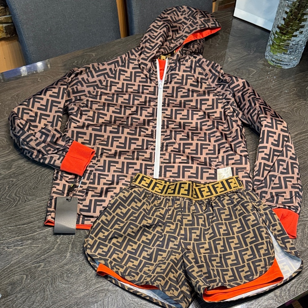 Designer-inspired  reversible jackets and shorts in brown and orange 🍊